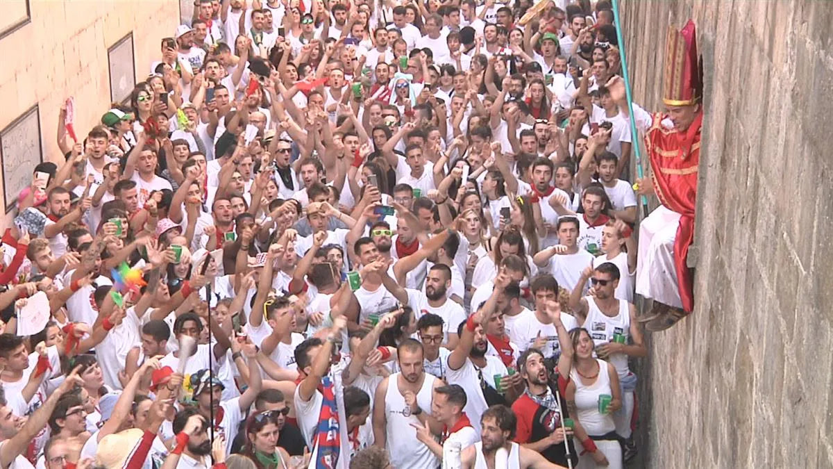 Pamplona's "Villavesa" Encierro on July 15th BullBalcony