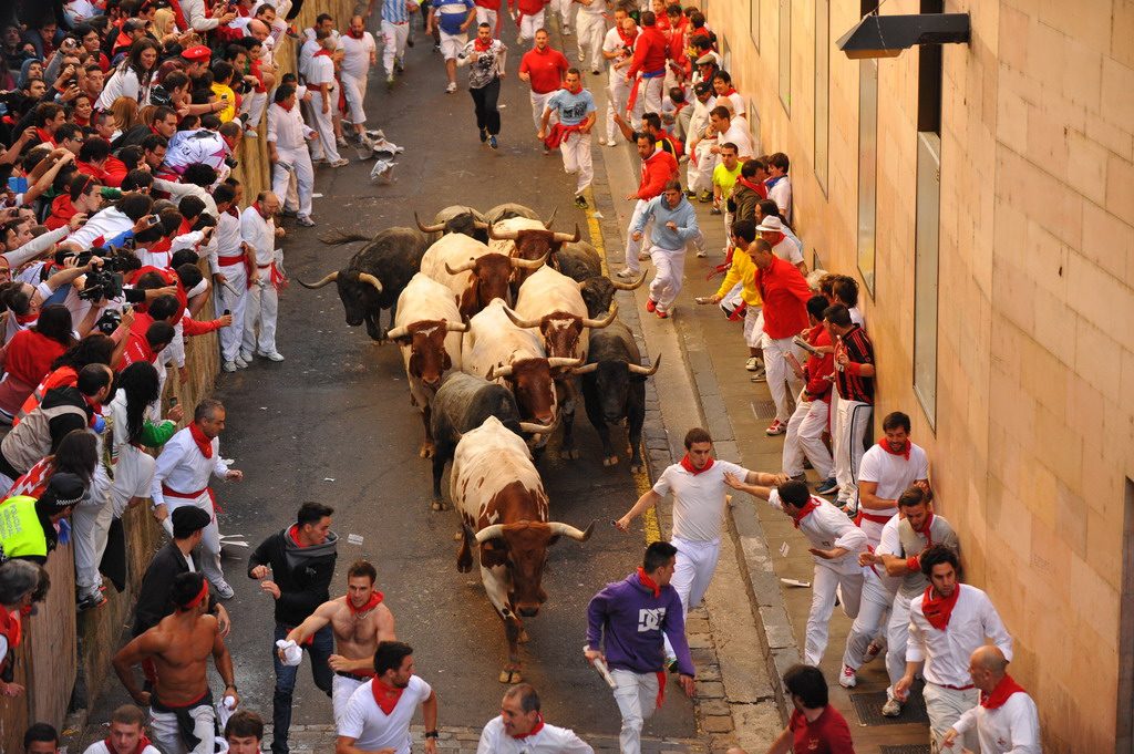 Can you start the Pamplona Bullrun on Mercaderes or Estafeta?